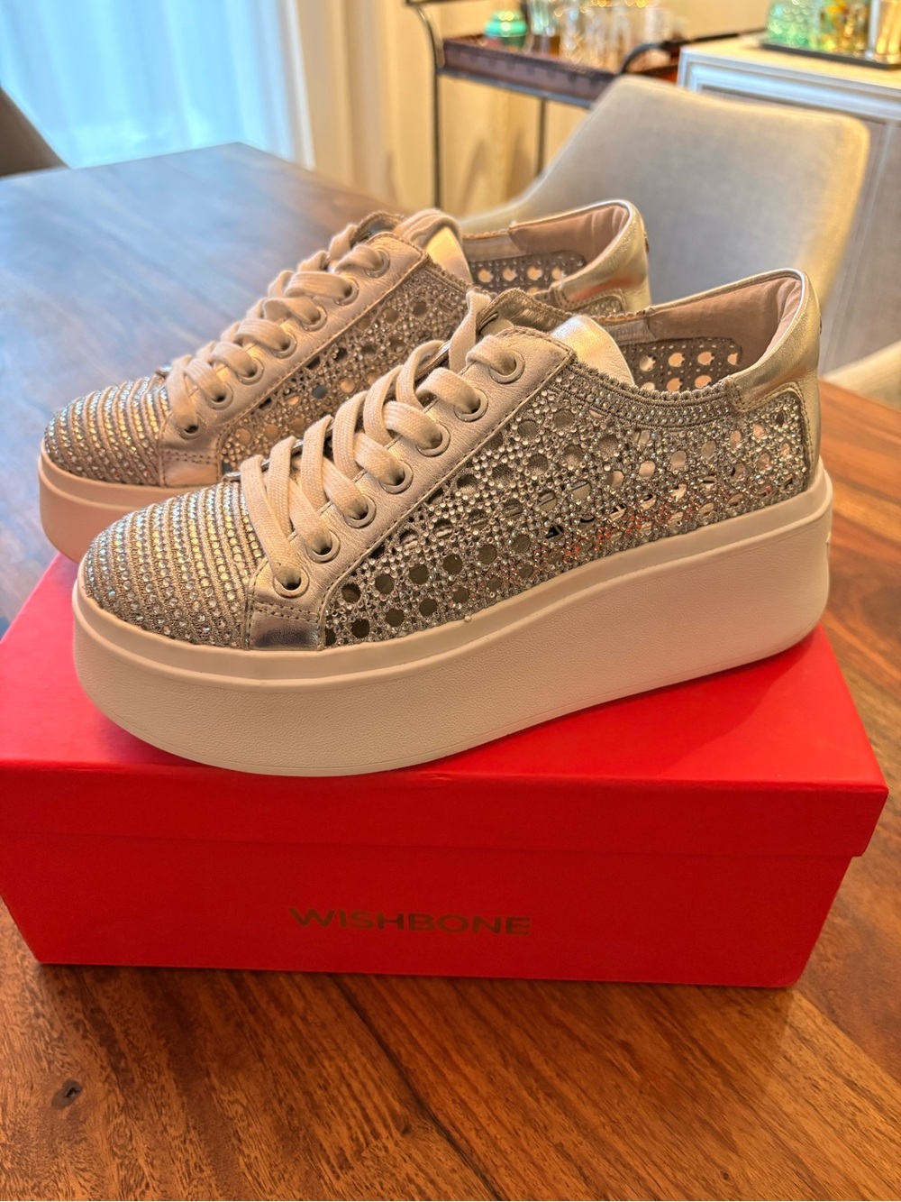 WISHBONE (BROWNS) Sparkle Women's Metallic Silver Platform Sneakers